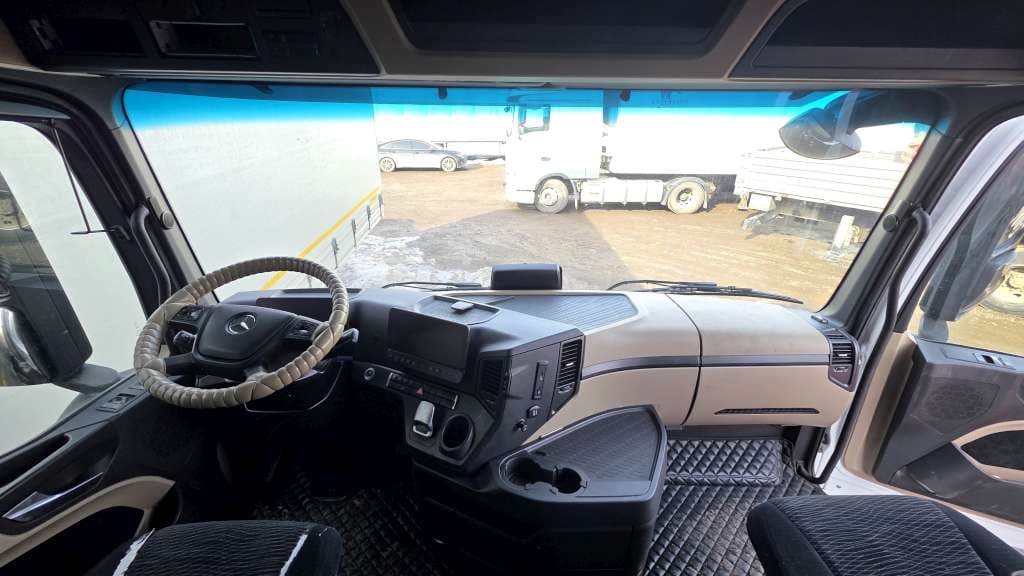 Mercedes-Benz Actros 4x2 Седельный тягач - 5