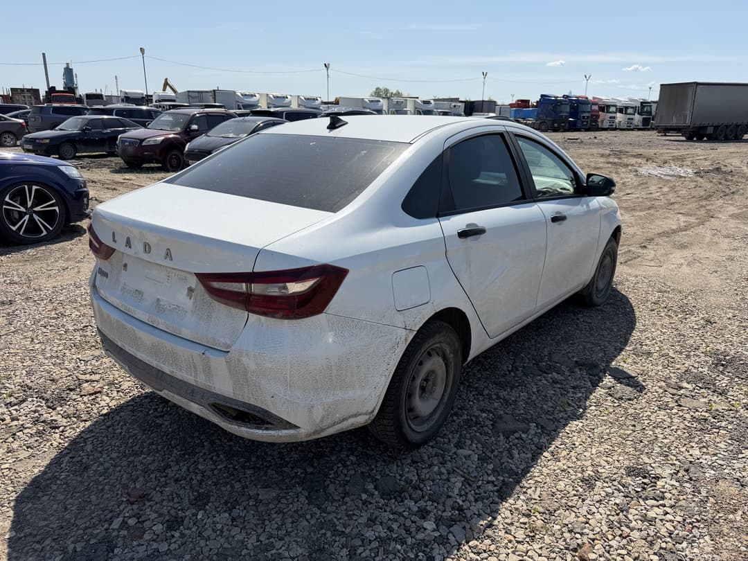 Lada Vesta седан - 3