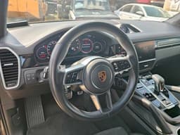 Porsche Cayenne - 5