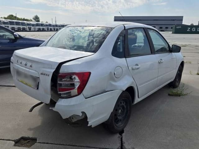 Lada Granta лифтбек - 3