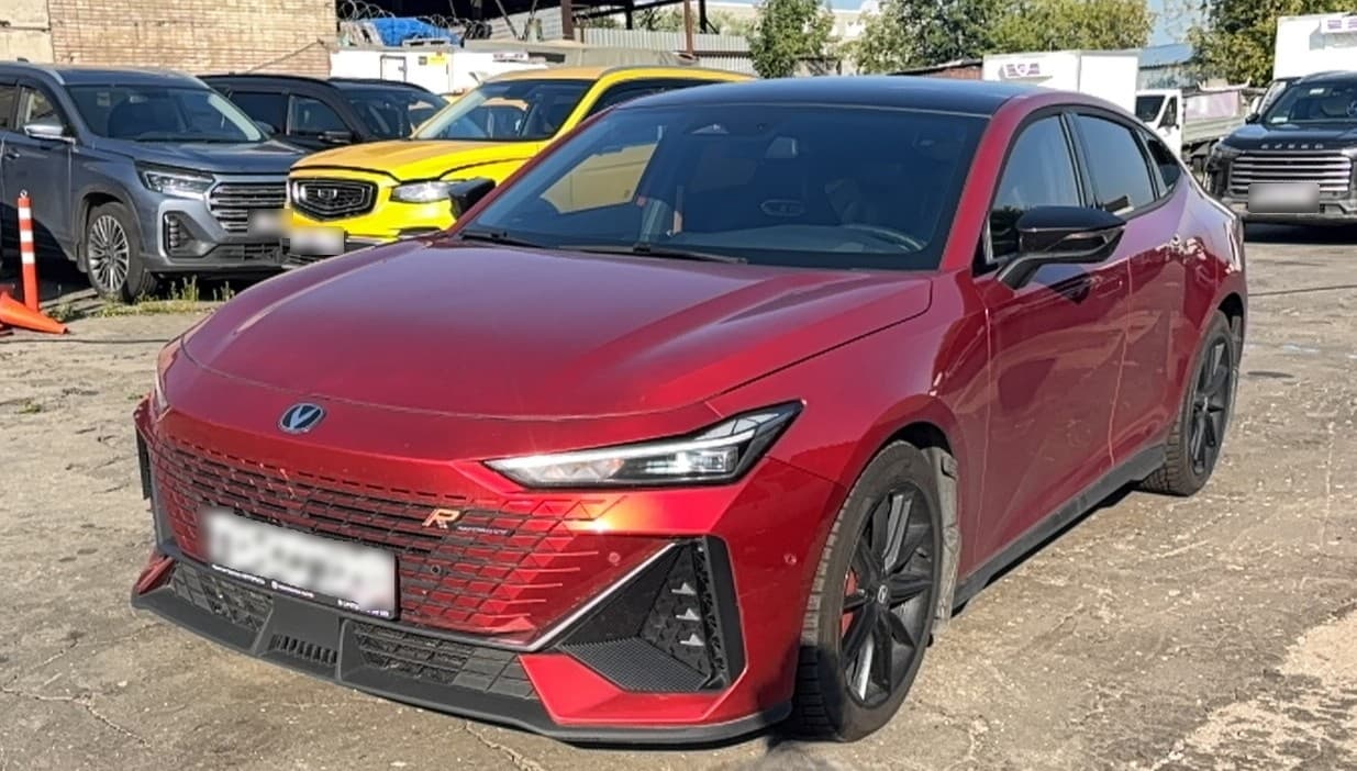 Changan UNI-V - 1