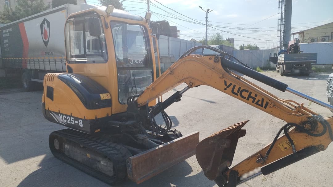 Yuchai YC* Мини-экскаватор - 2