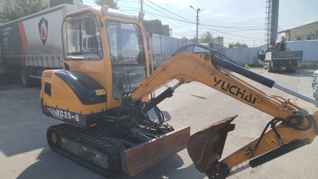 Yuchai YC* Мини-экскаватор - 2