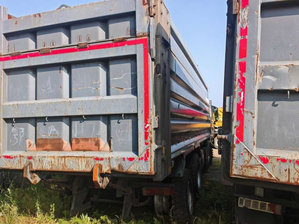 Shacman (Shaanxi) SX33186T366 8х4 Самосвал - 3
