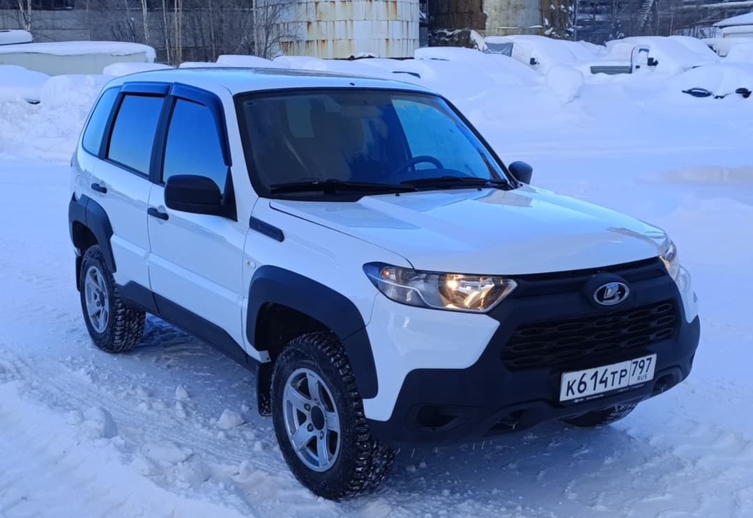 Lada Niva Travel - 2