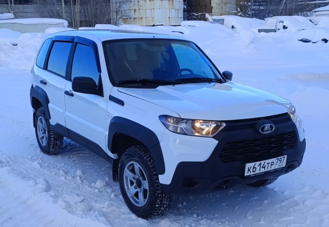 Lada Niva Travel - 2