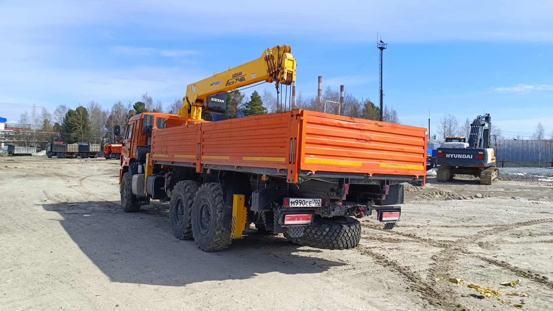 Камаз 43118 6x6 Бортовой с КМУ - 4