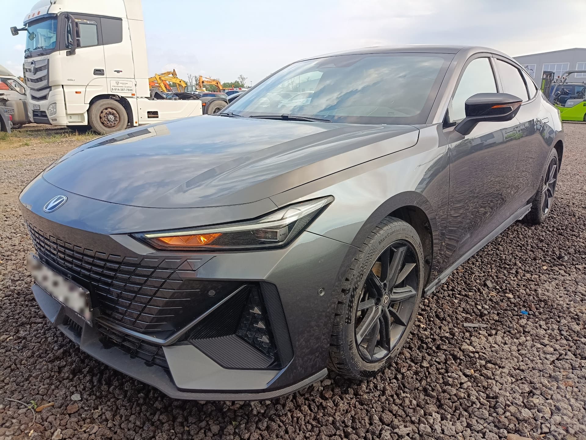 Changan UNI-V - 1