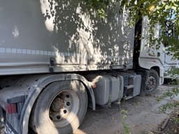 Dongfeng DFH 4x2 Седельный тягач - 3