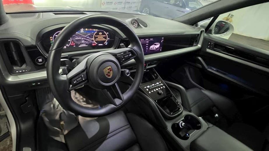 Porsche Cayenne - 6