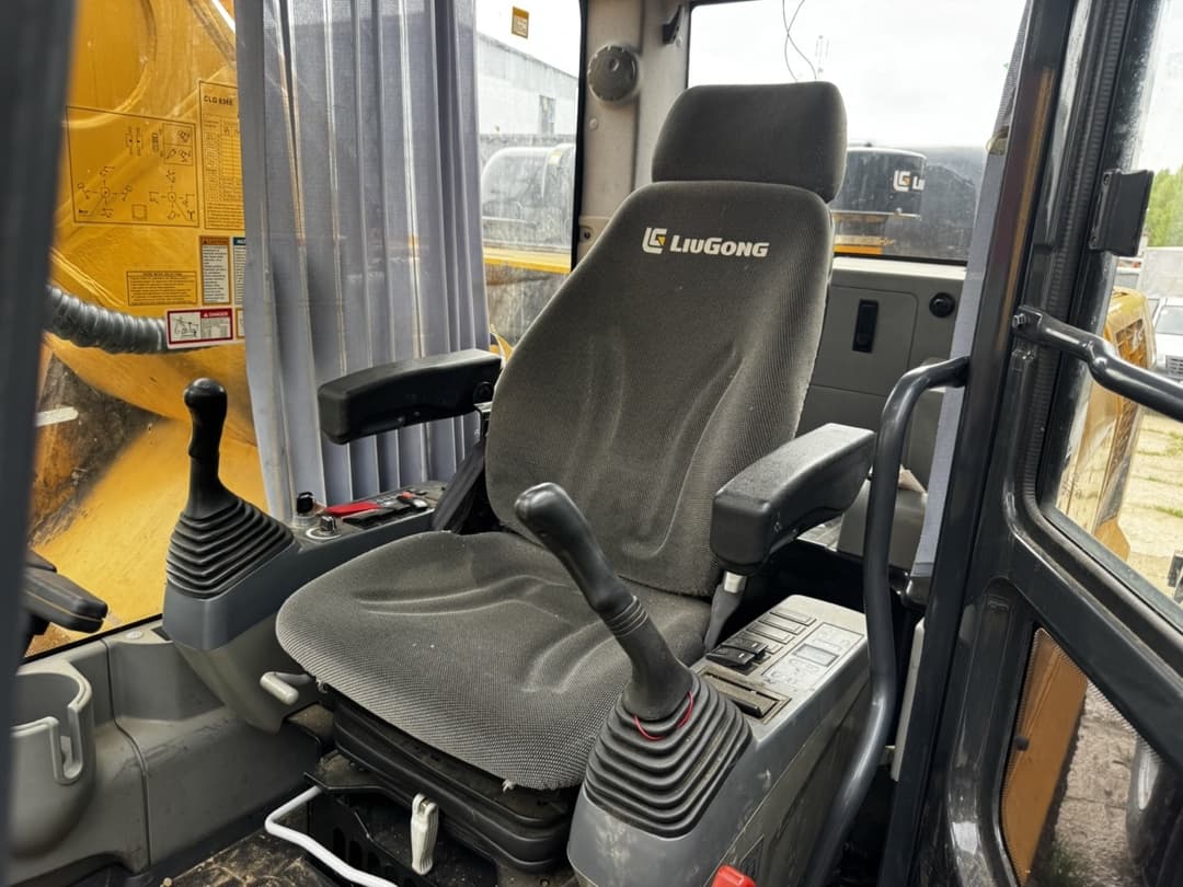 Liugong CL G936E Экскаватор - 4