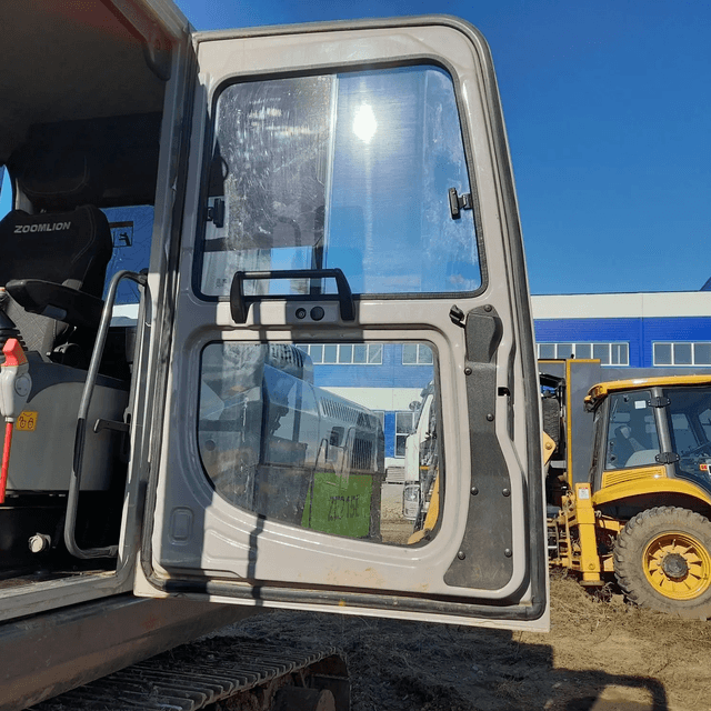 Zoomlion ZE215 Экскаватор - 7