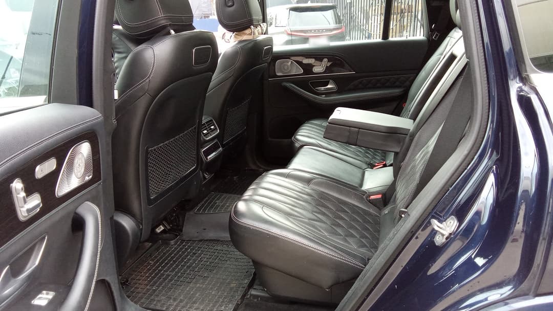 Mercedes-Benz GLS - 9