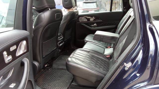 Mercedes-Benz GLS - 9