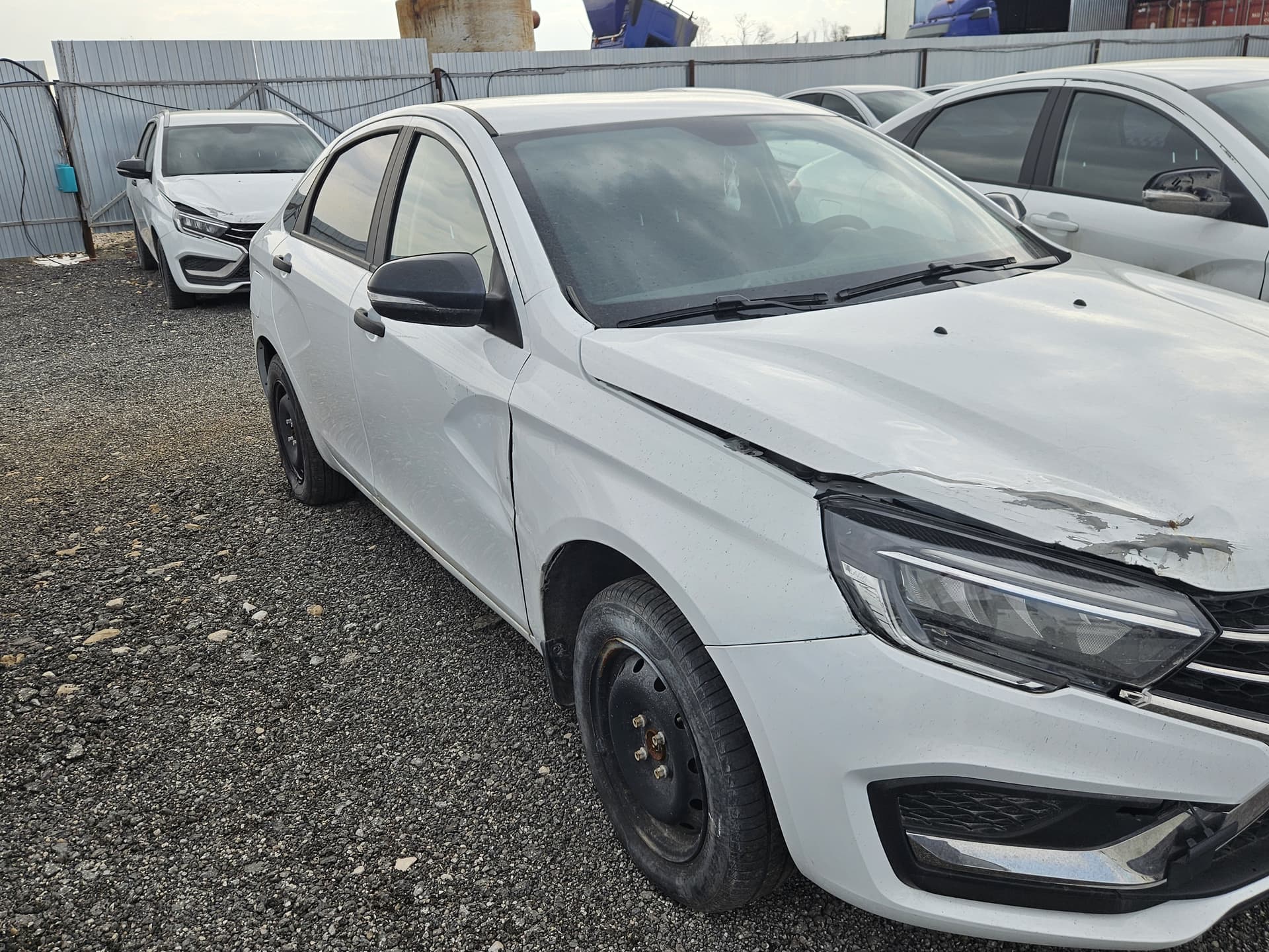 Lada Vesta седан - 4