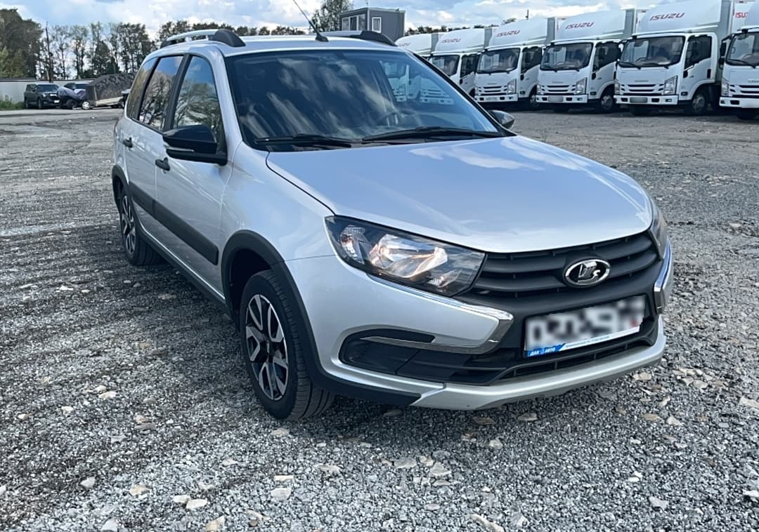 Lada Granta Cross - 2