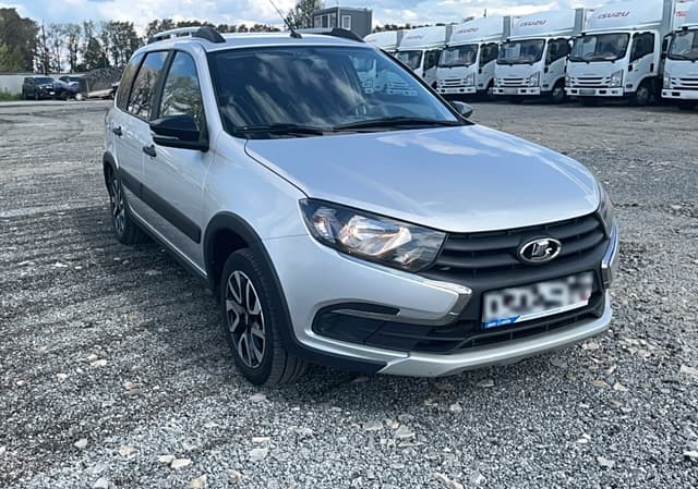 Lada Granta Cross - 2