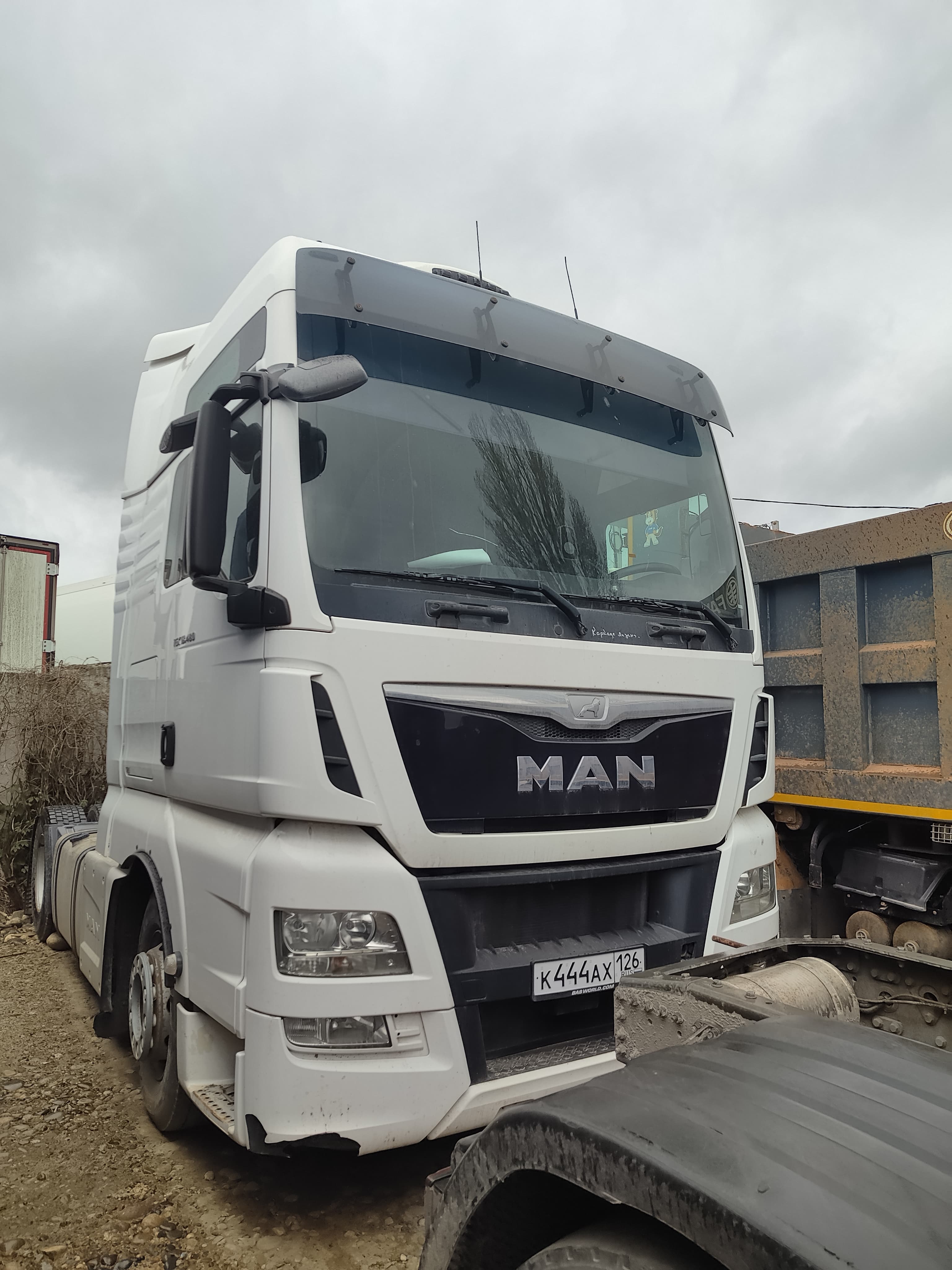 MAN TGX 4X2 Седельный тягач - 2