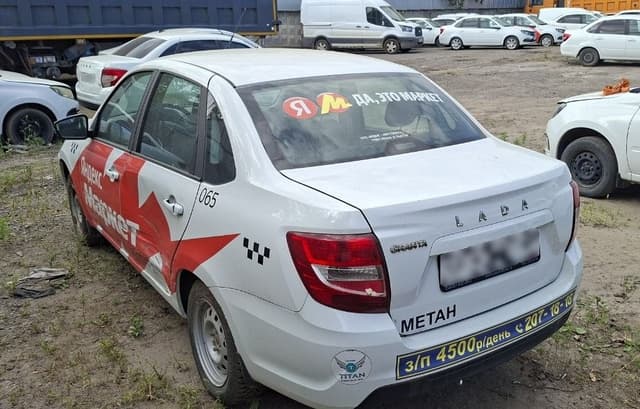 Lada Granta седан - 4