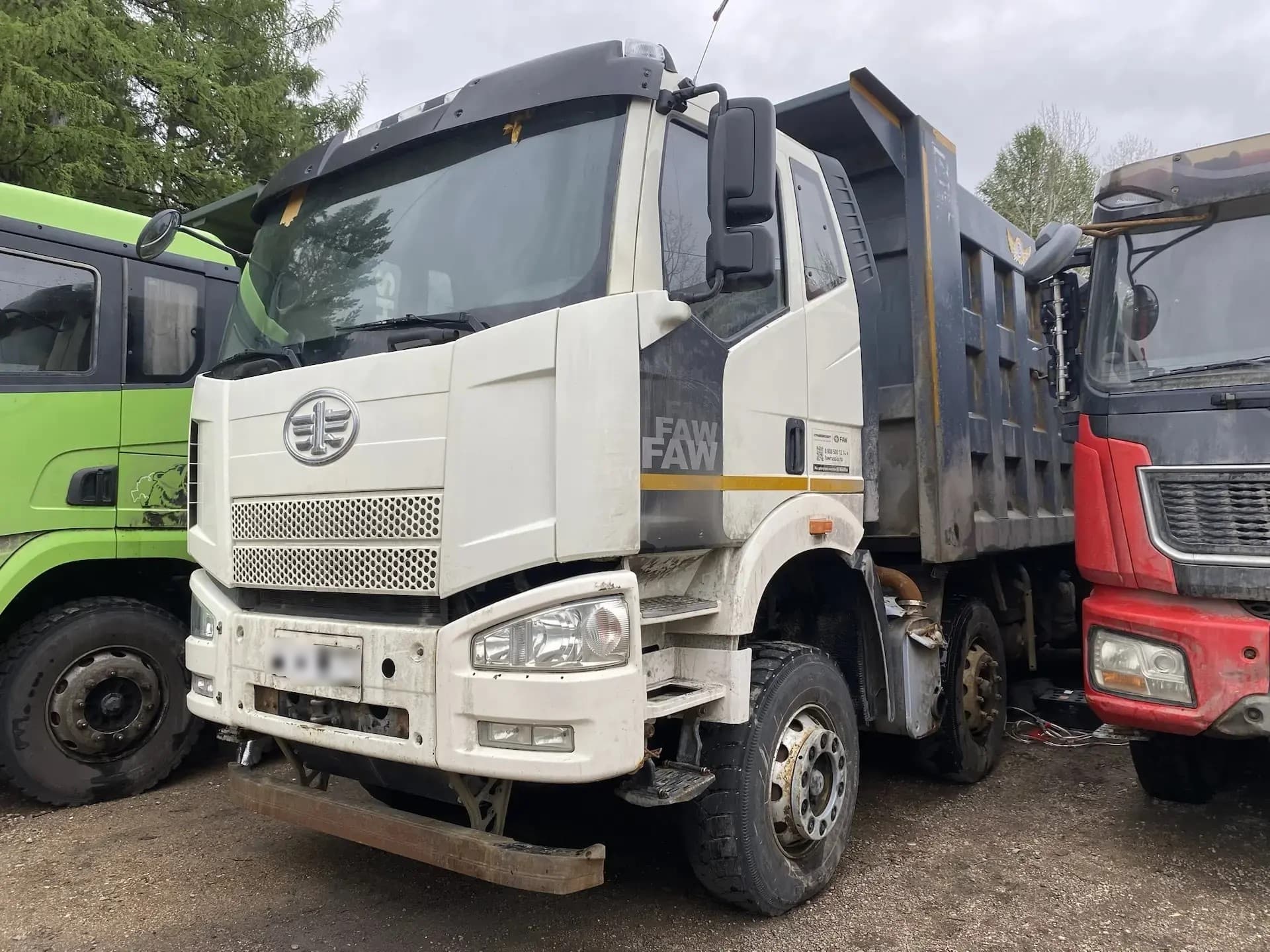 FAW J6 8x4 Самосвал - 1