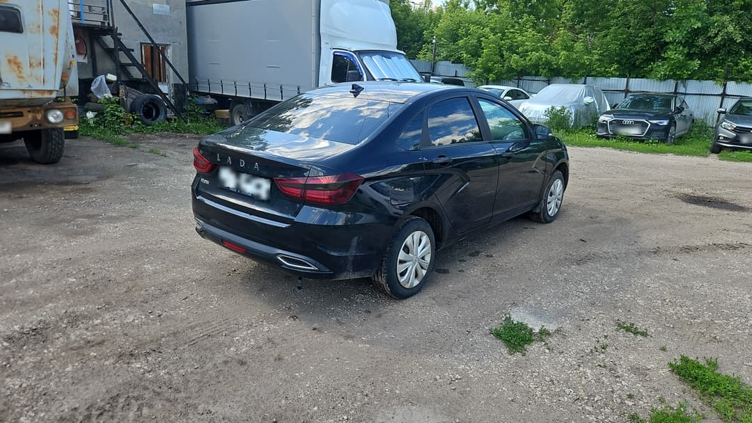 Lada Vesta седан - 3
