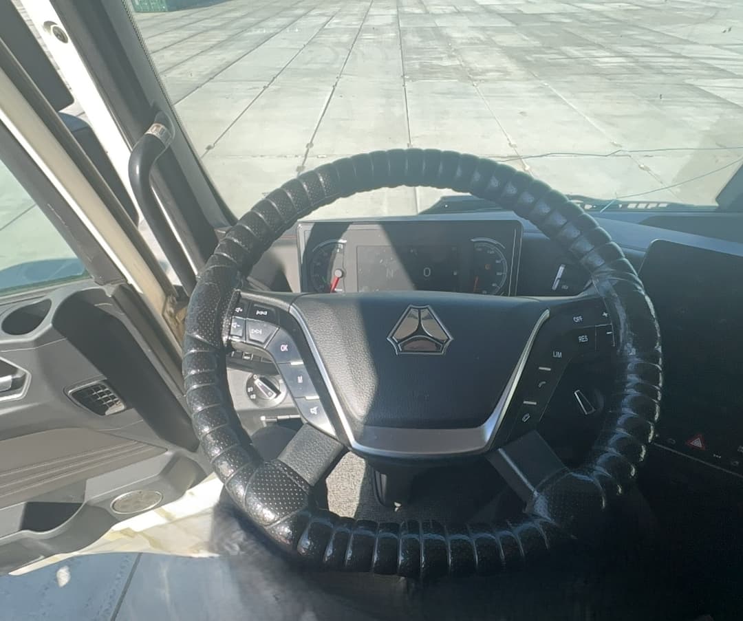 Sitrak C7H 4x2 Седельный тягач - 5