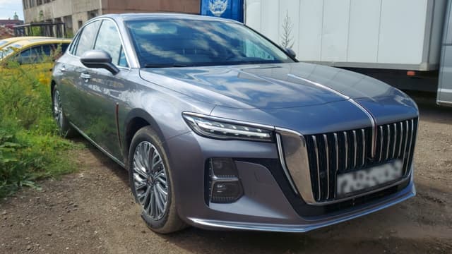 Hongqi H5 - 2