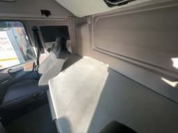 Dongfeng GX 4x2 Седельный тягач - 9