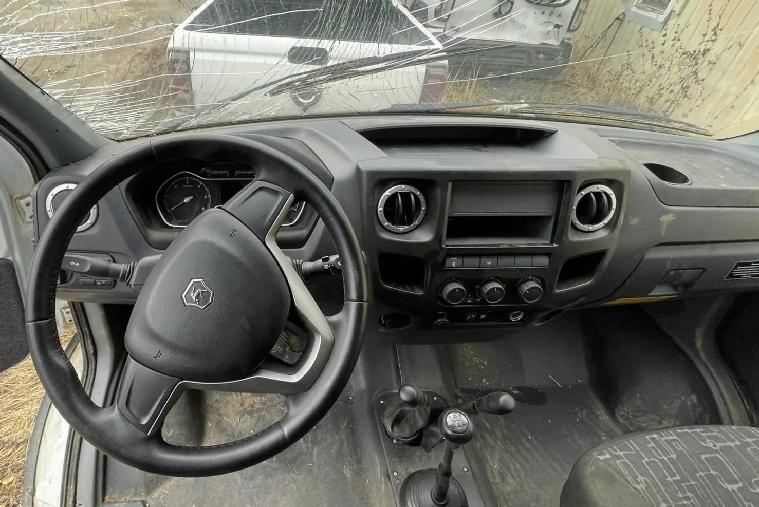 GAZ 2310 - 5