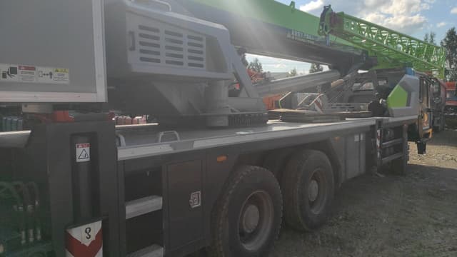 Zoomlion ZTC* 6x4 Автокран - 3
