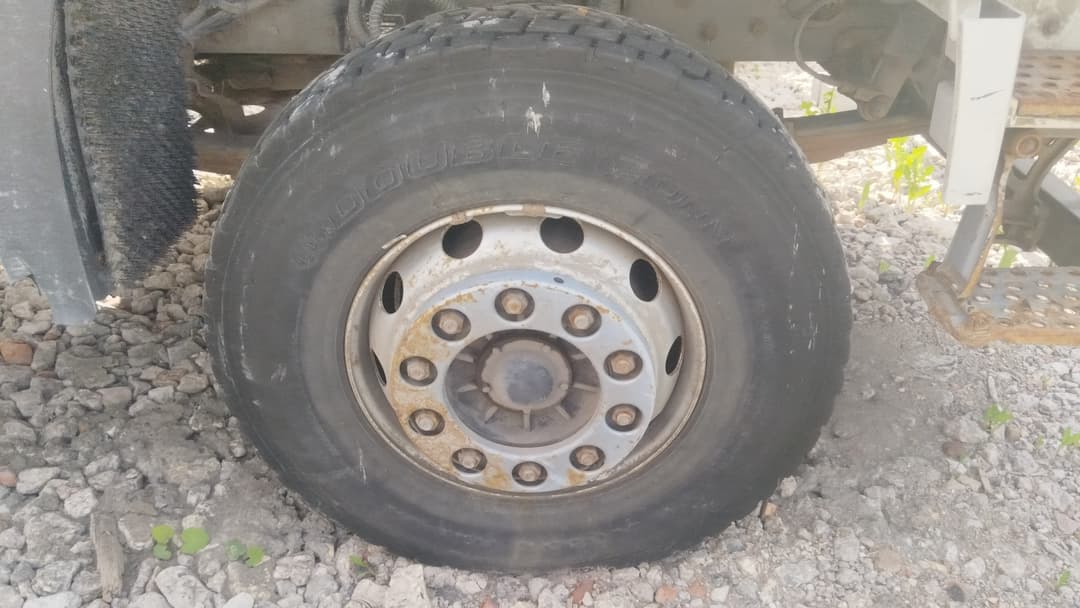 Айсин W0* на шасси FAW CA 3250 6X4 Бортовой с КМУ - 9