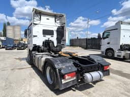 FAW J7 4x2 Седельный тягач - 4