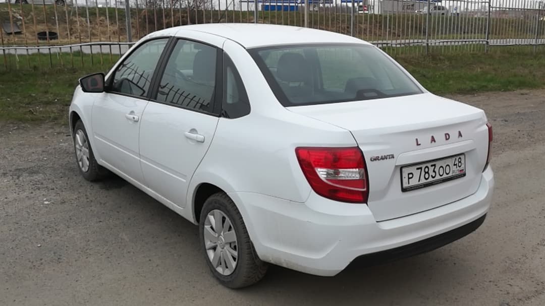 Lada Granta седан - 4