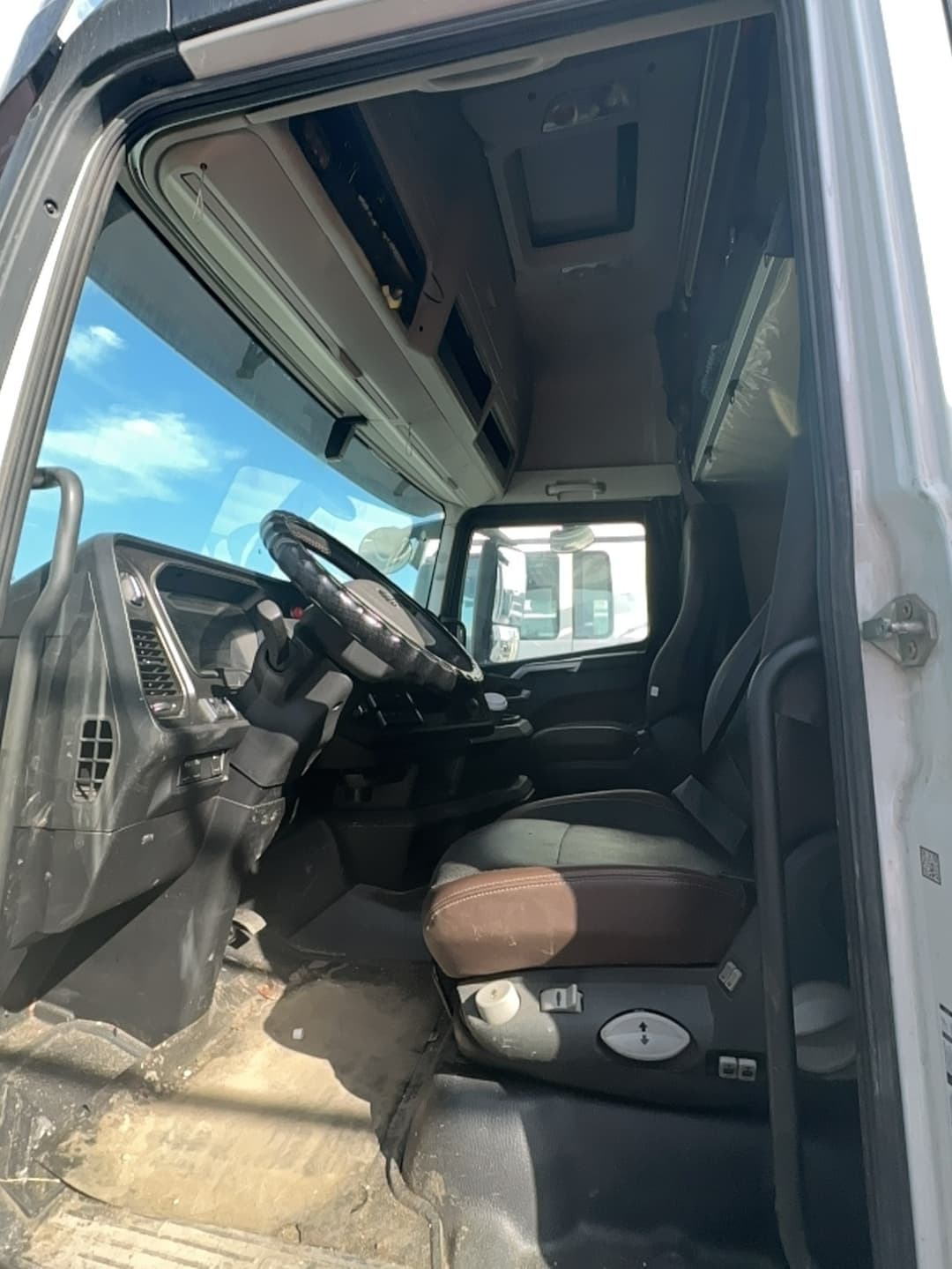 FAW CA 4250 6X4 Седельный тягач - 6
