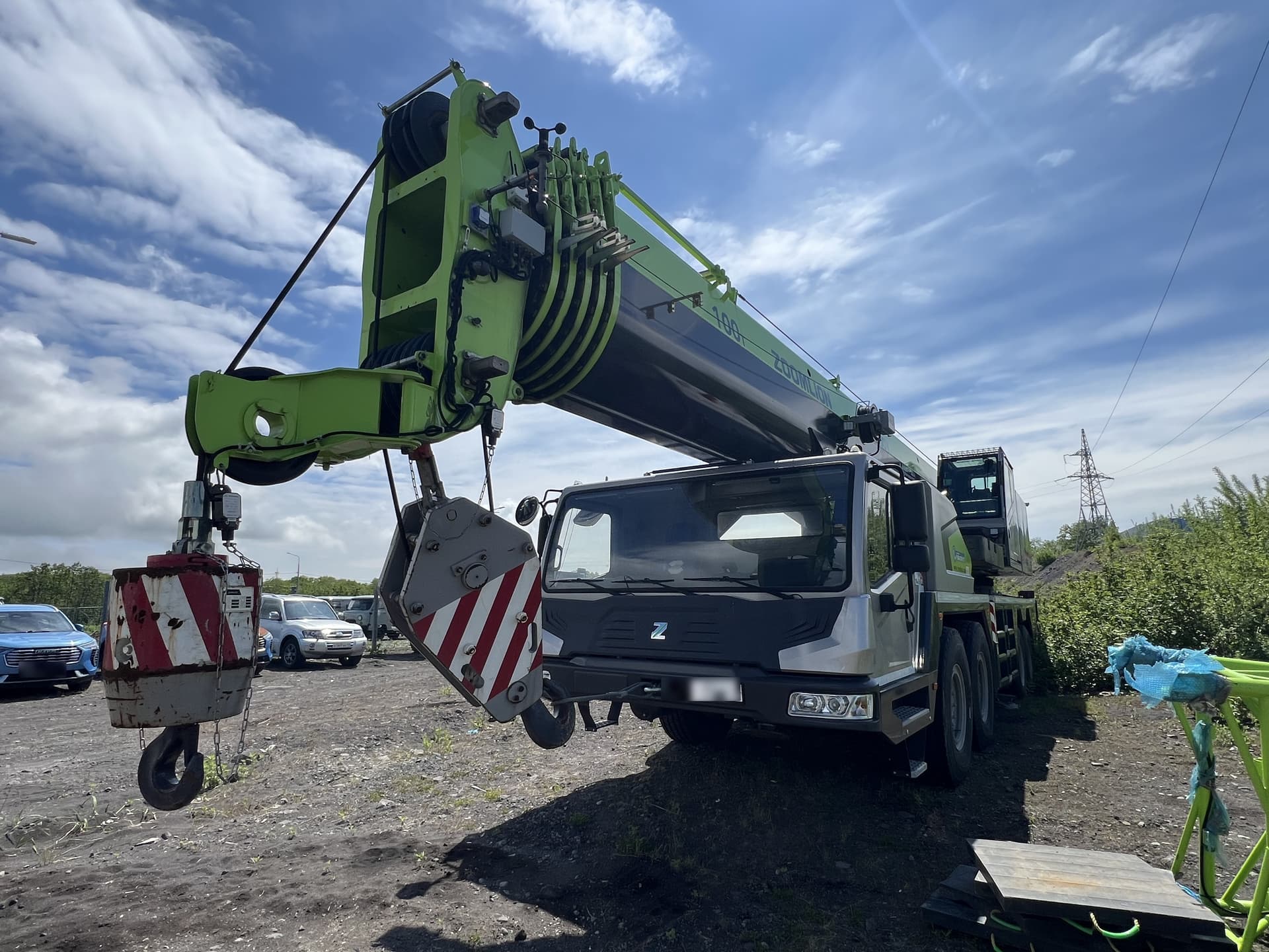 Zoomlion ZTC* 8x4 Автокран - 1