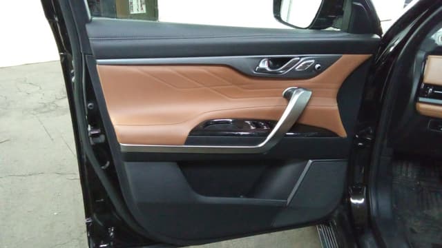 Changan CS95 - 7