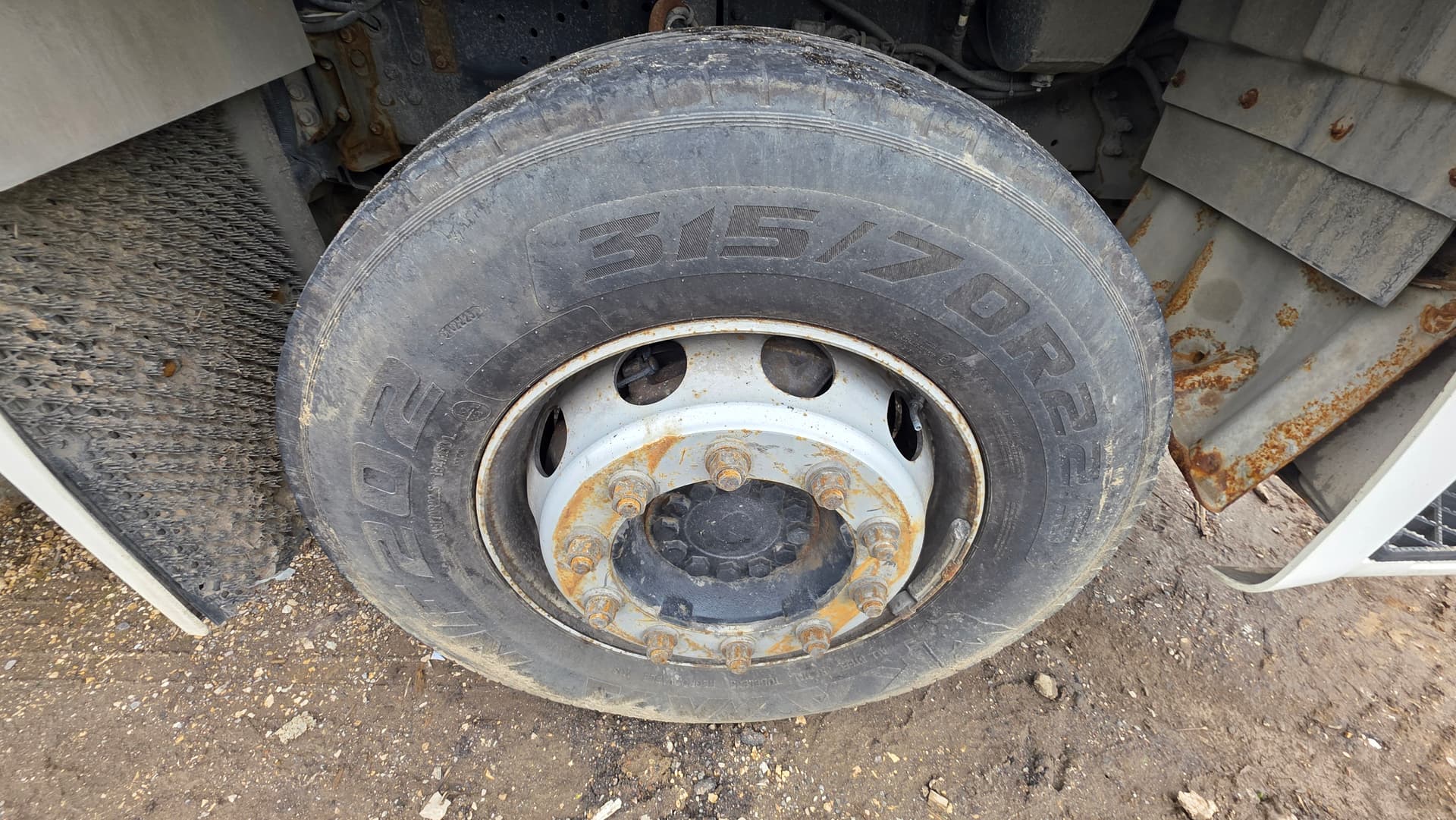 Камаз 5490-033-87 4x2 - 9