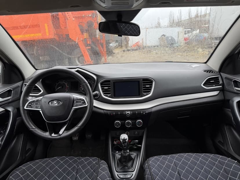 Lada Vesta седан - 5