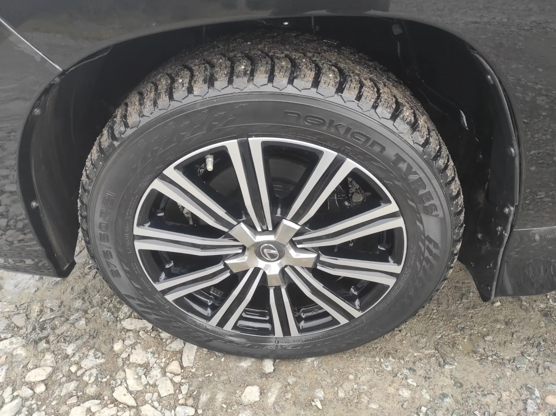Lexus LX 450d - 6
