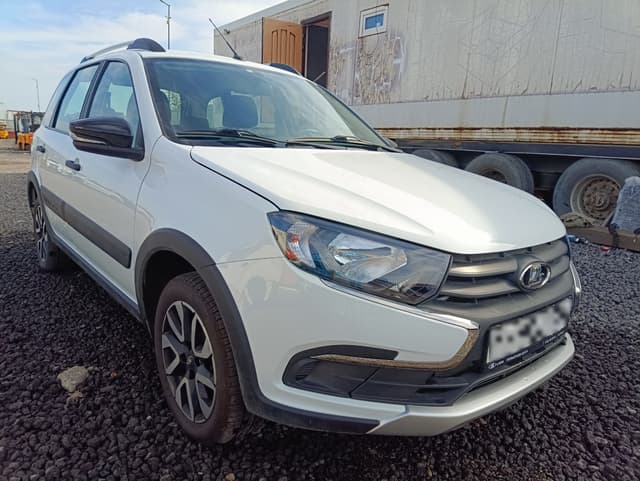 Lada Granta Cross - 1