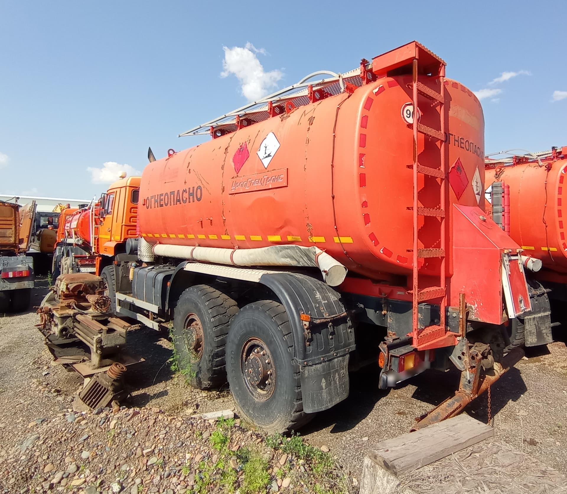 Камаз 65224 6X6 Автоцистерна нефтепромысловая - 4