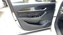 Geely Monjaro - 8