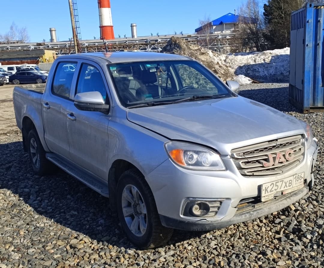 Jac T6 - 2