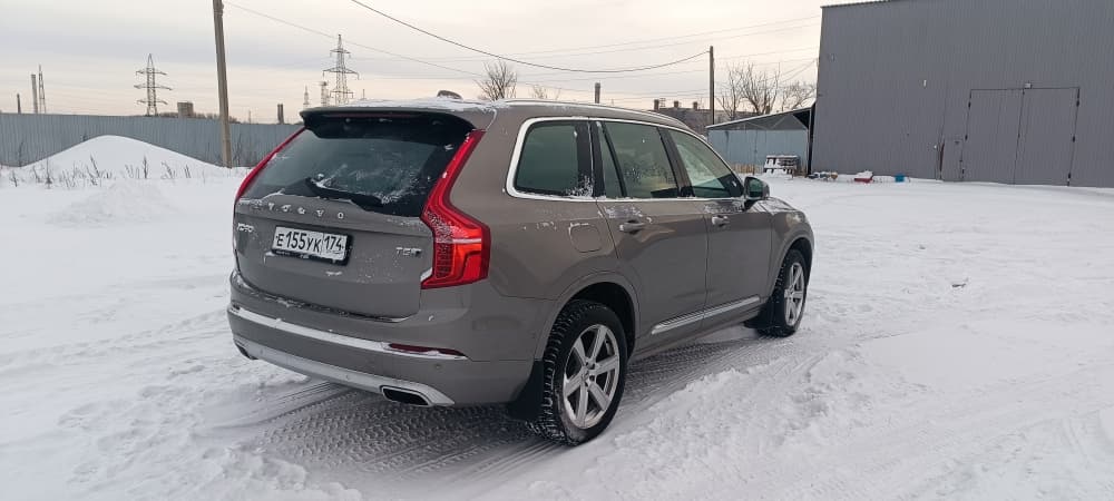 Volvo XC90 - 3