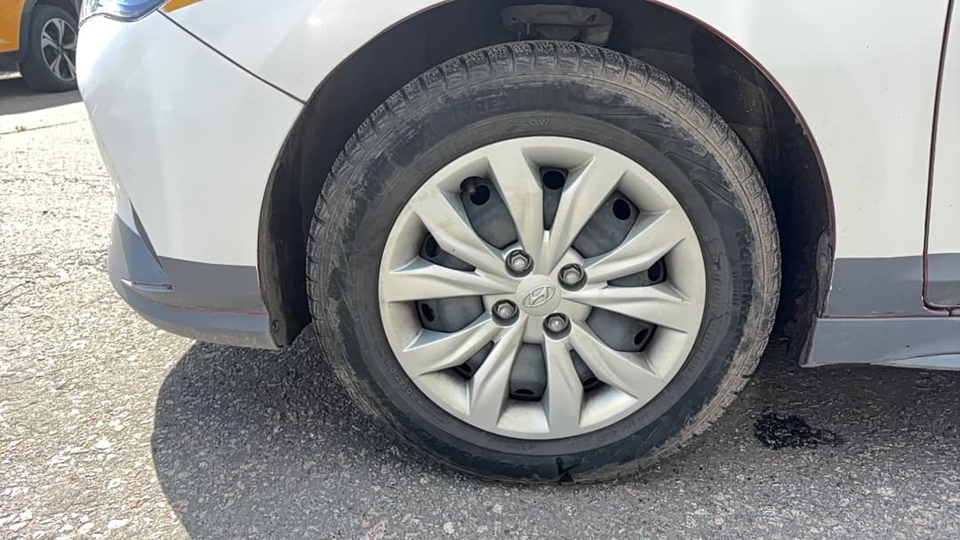 Hyundai Solaris - 10