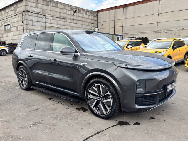 Li (Lixiang) L9 - 2