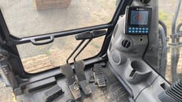 Liugong CLG933 Экскаватор - 5