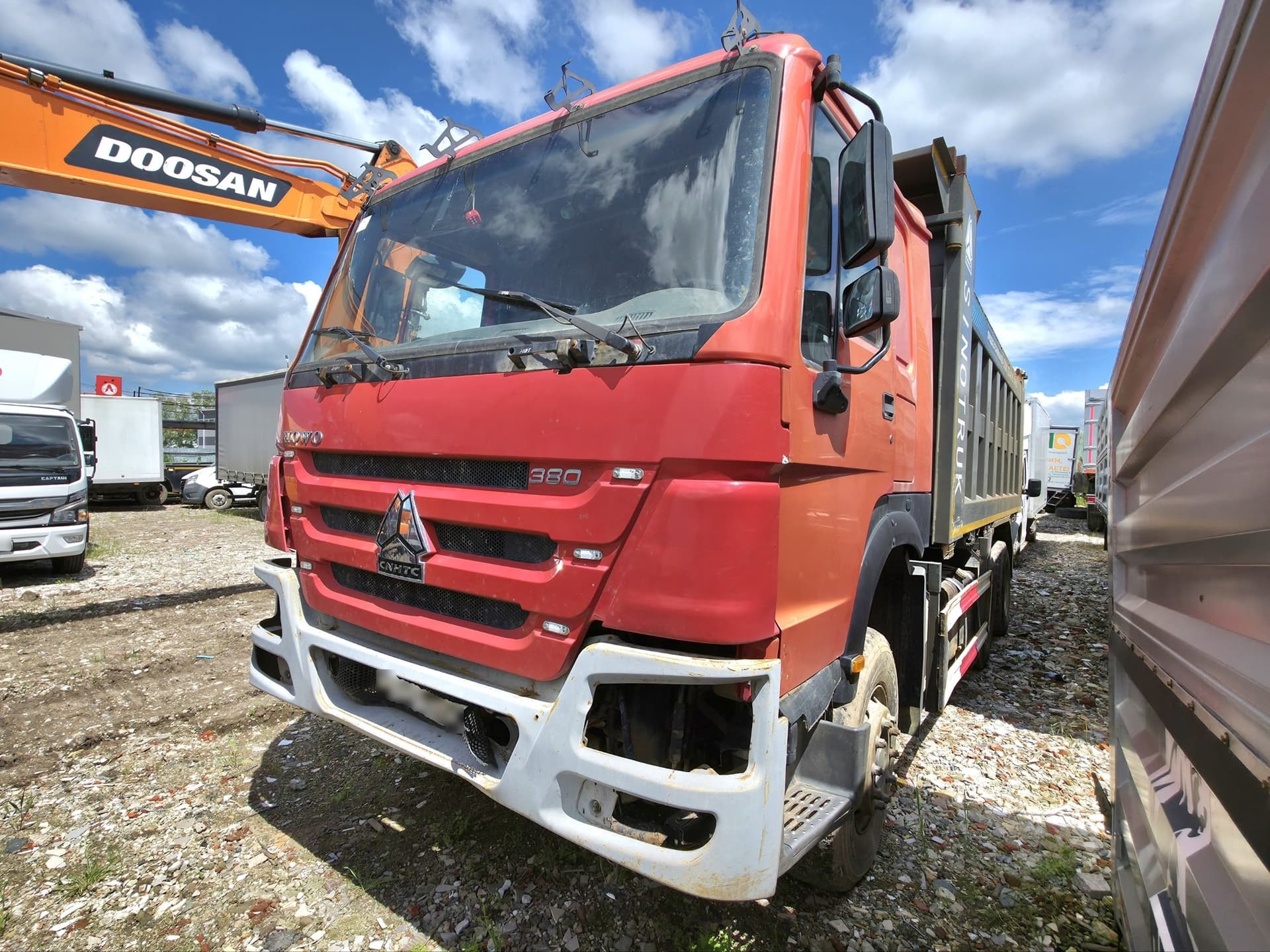 Howo ZZ* 6x4 Самосвал - 1