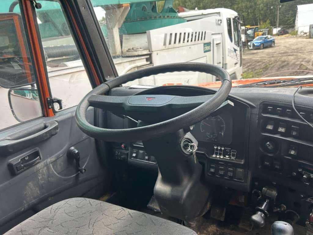 Кран Центр "Камаз" 659100 на шасси КамАЗ 43118 6x6 Бортовой с КМУ - 5