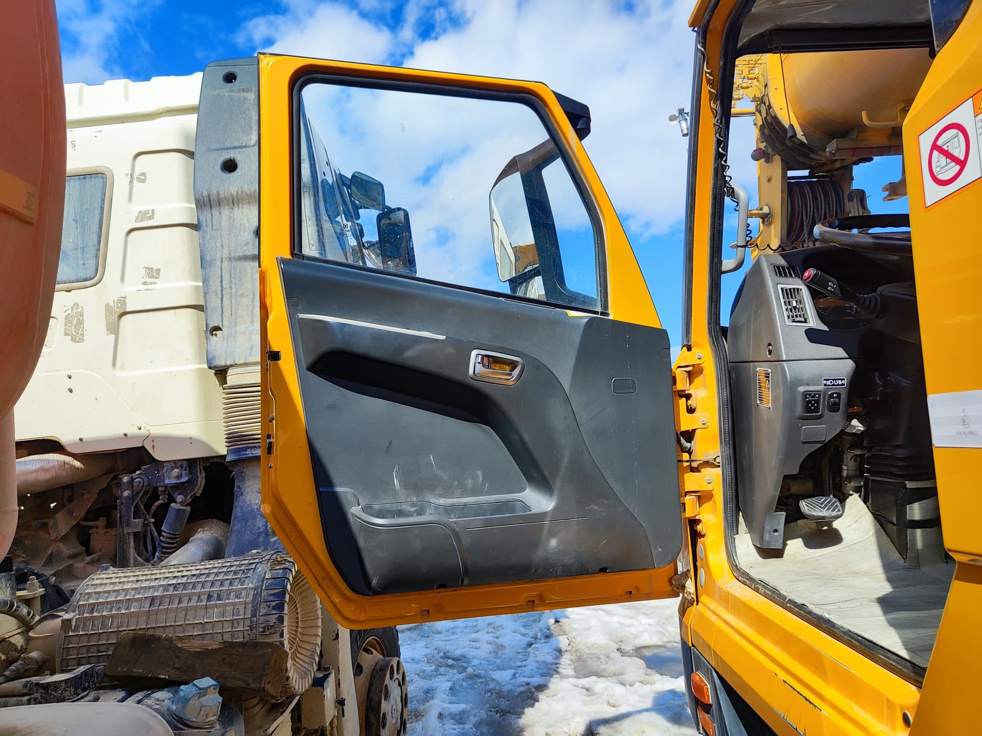 Xcmg XCT25 6x4 Автокран - 7